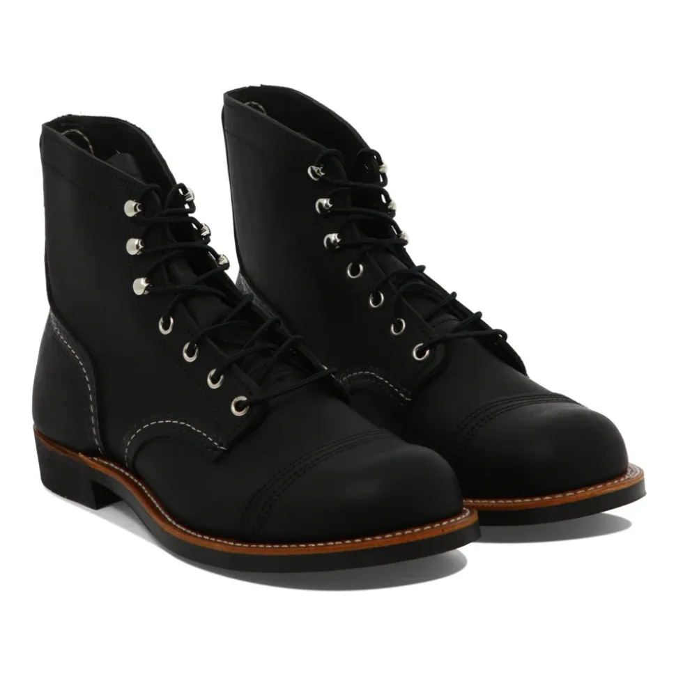 Schwarze Stiefeletten Iron Ranger Stil