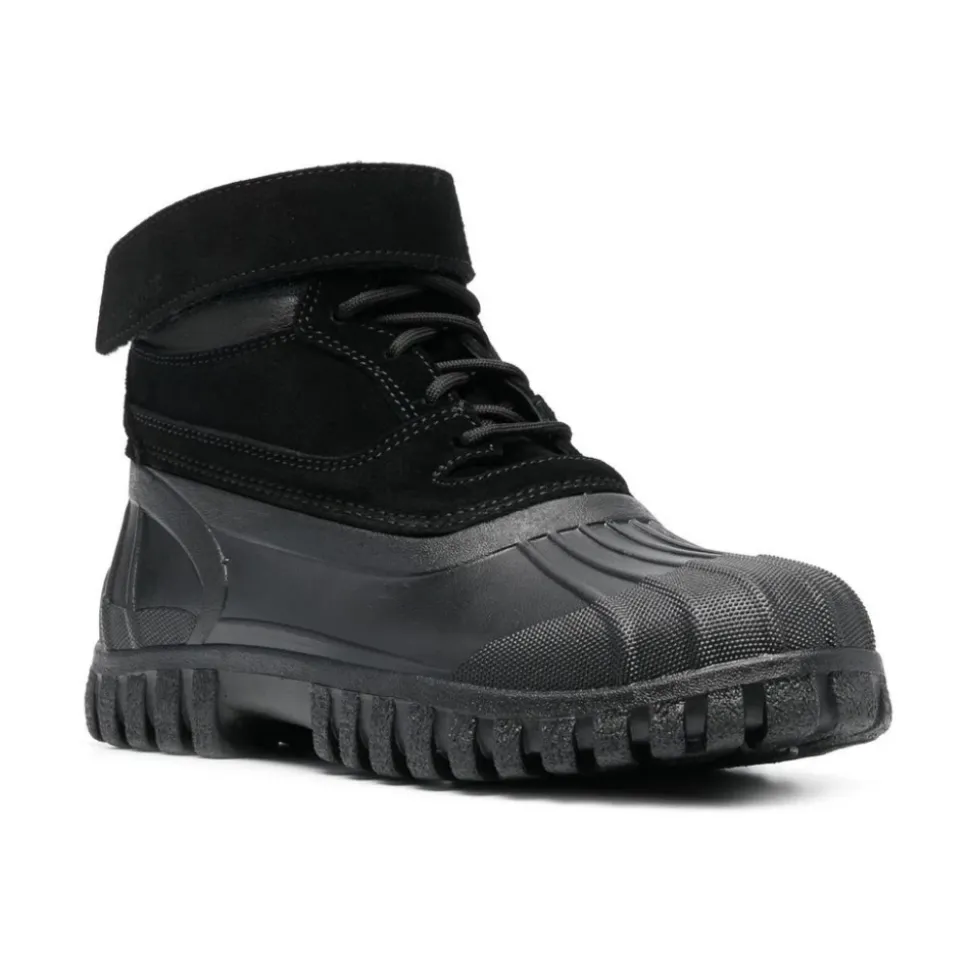 Schwarze Stiefeletten mit Touch-Strap-Verschluss