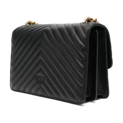 Schwarze Taschen für stilvolles Aussehen