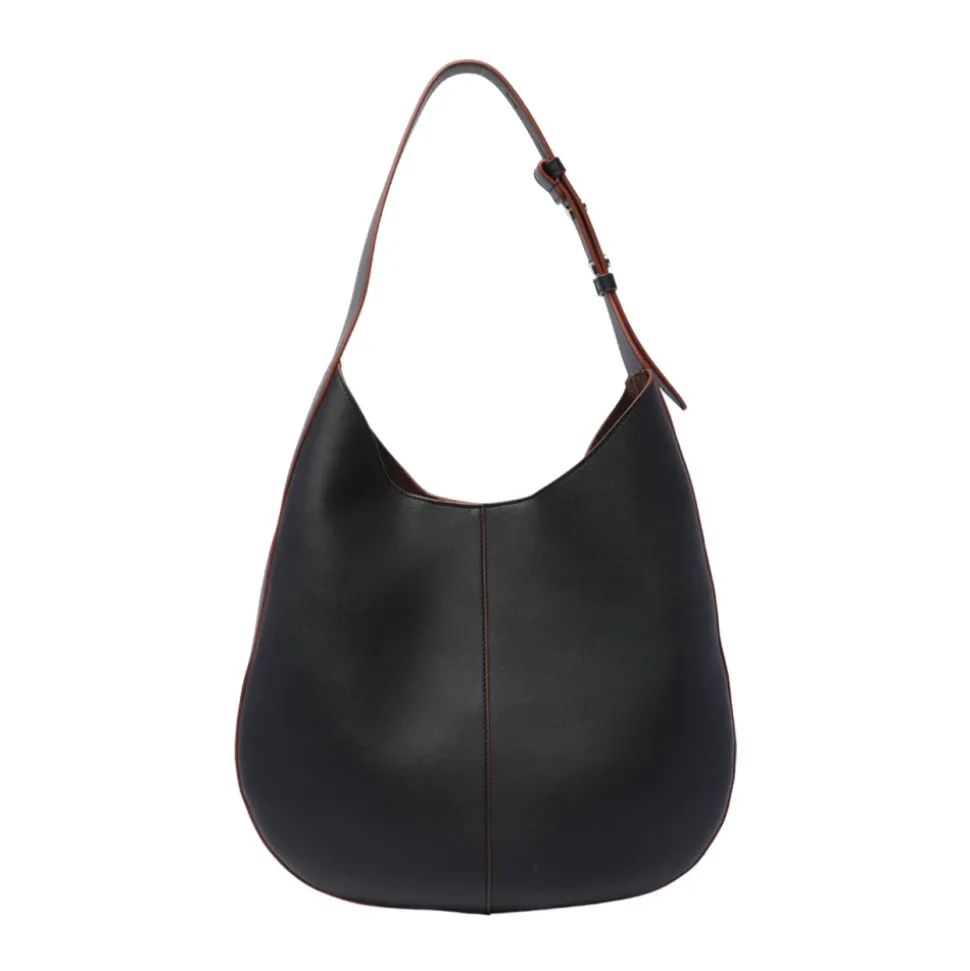 Schwarze Taschen für stilvolle Outfits