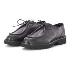 Schwarzer Lederschnürschuh mit modernem Design