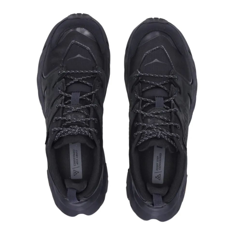 Schwarzer Outdoor-Schuh mit Gore-Tex