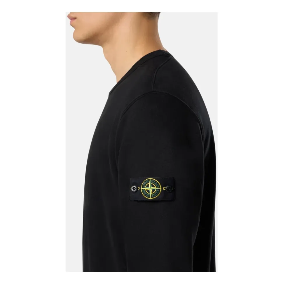 Schwarzer Pullover mit Kordelkapuze