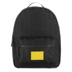 Schwarzer Rucksack mit gelbem Akzentpatch