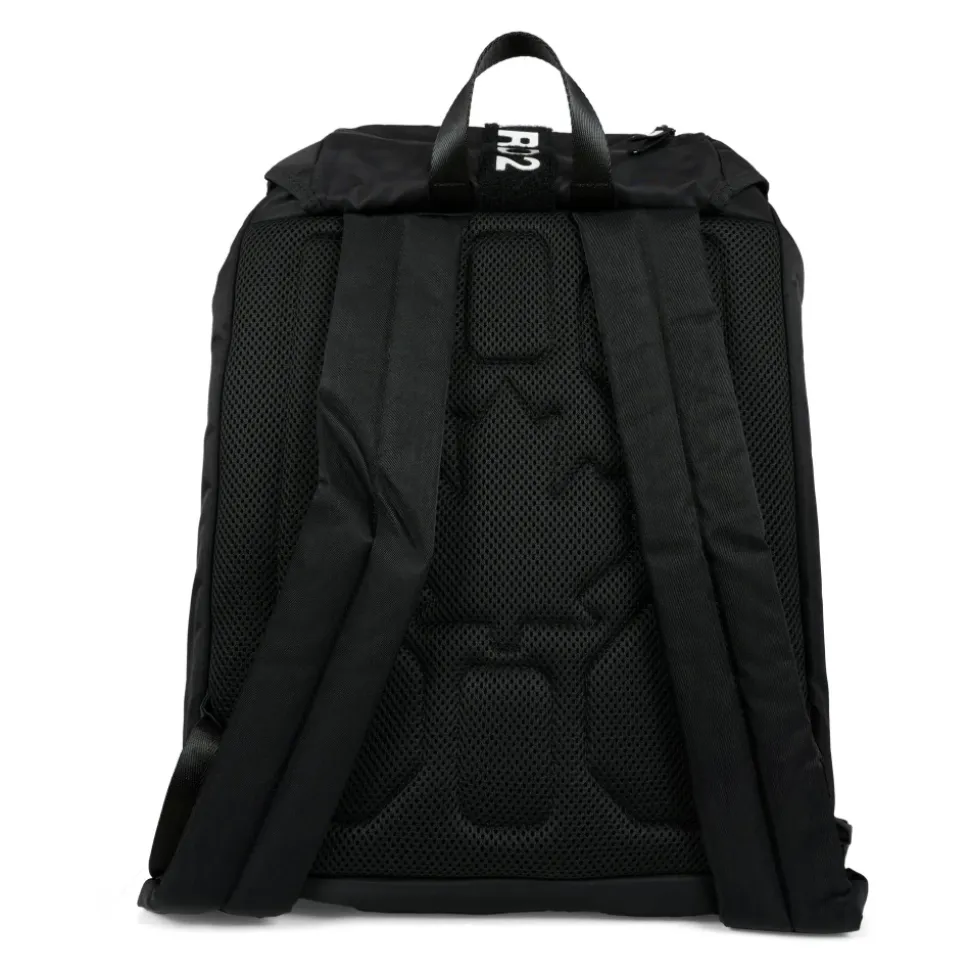 Schwarzer Rucksack mit Schnappverschluss