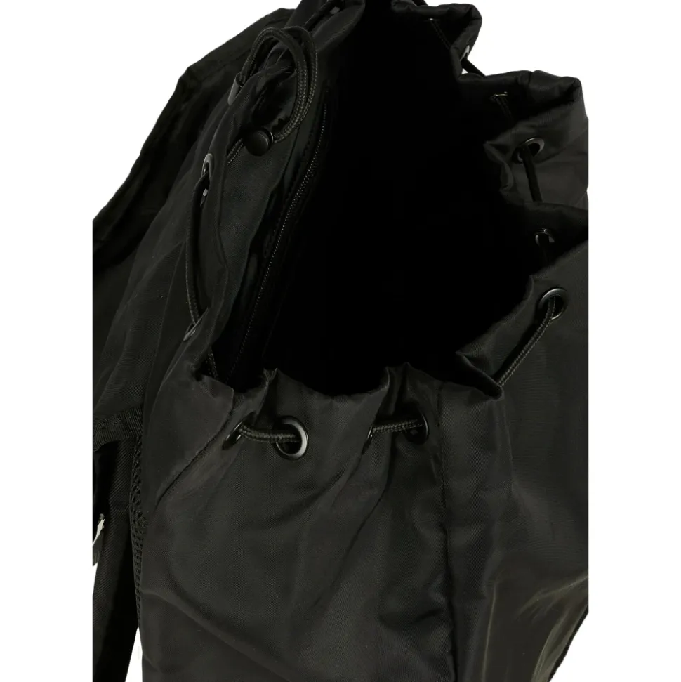 Schwarzer Rucksack mit Schnappverschluss