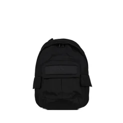 Schwarzer Rucksack mit verstellbaren Riemen