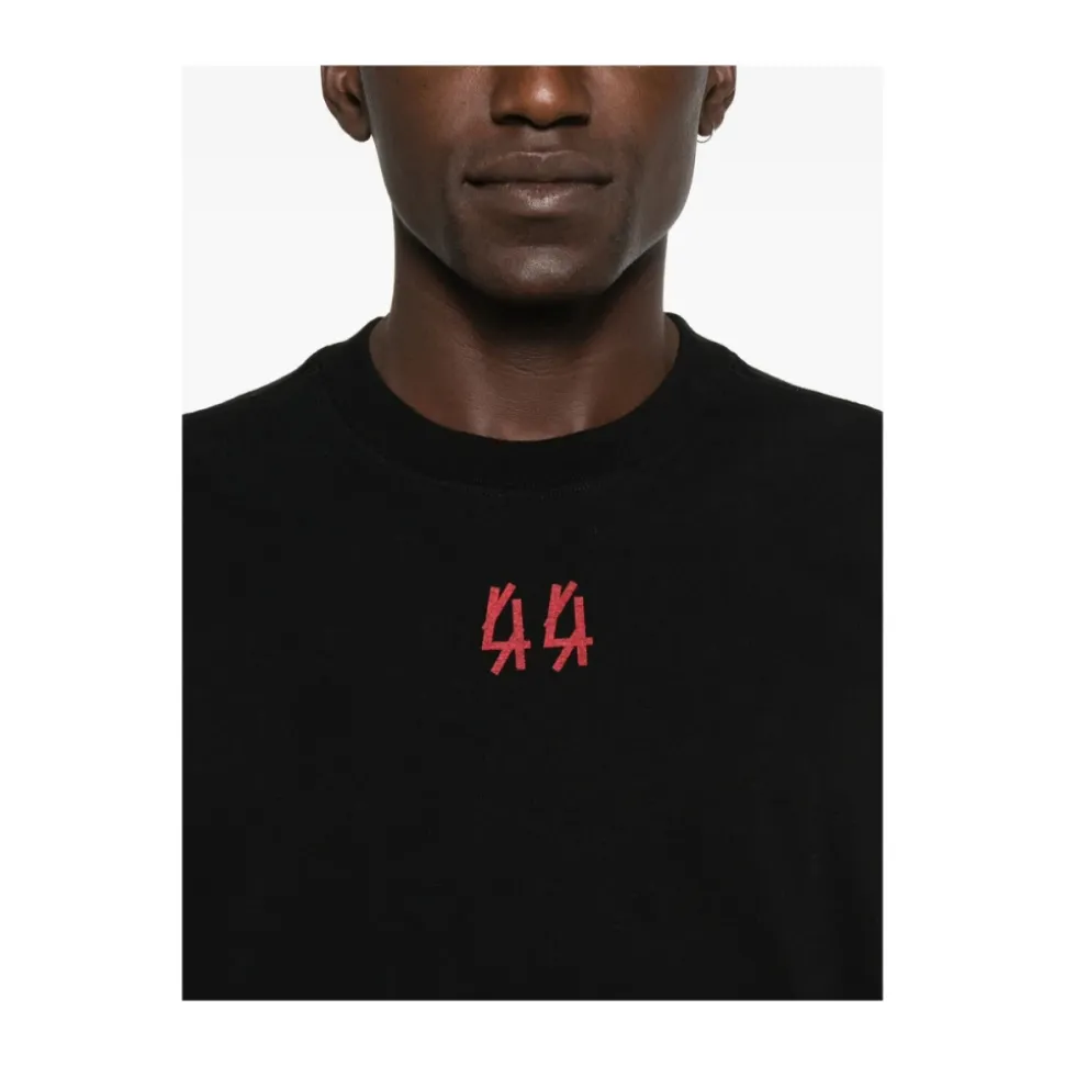 Schwarzes T-Shirt mit Logo-Detail und Rundhalsausschnitt