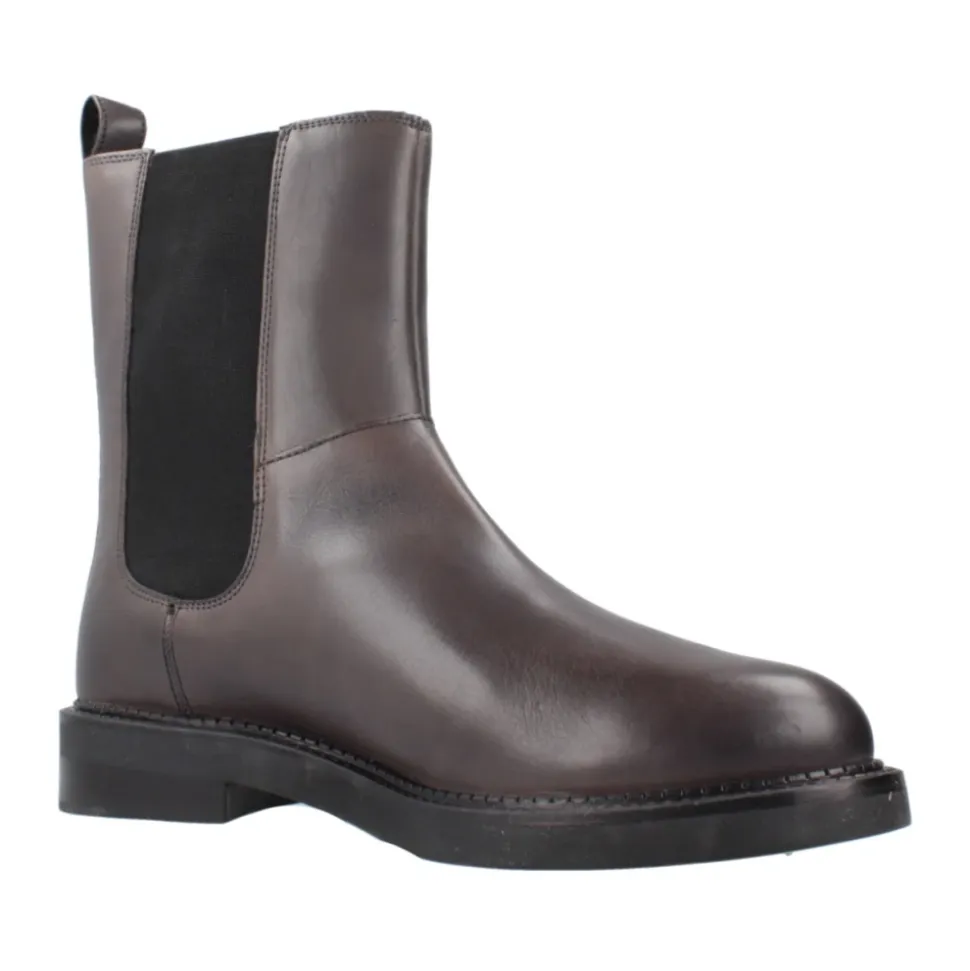 Serilda Chelsea Boots