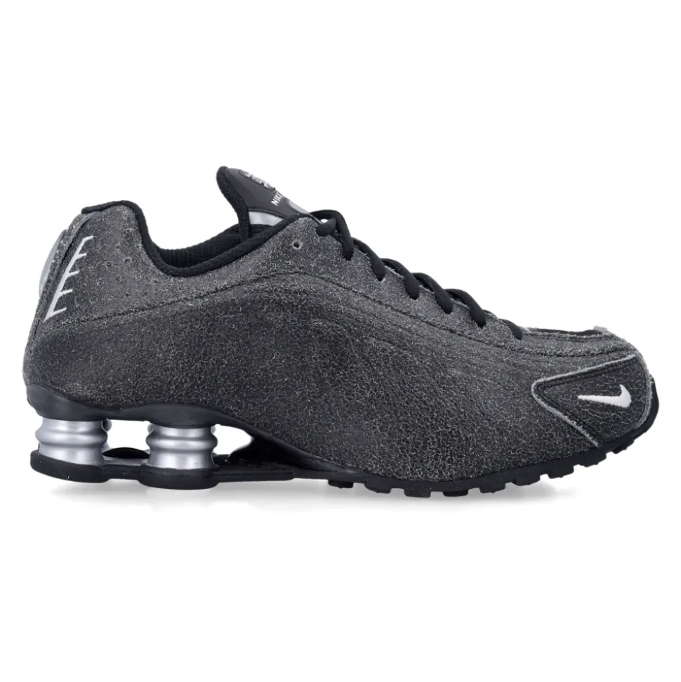 Shox R4