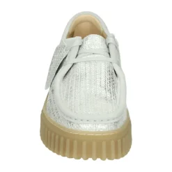 Silberne Low-Top Sportschuhe