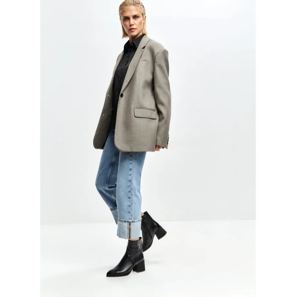 Skulptierte Eleganz Stiefeletten