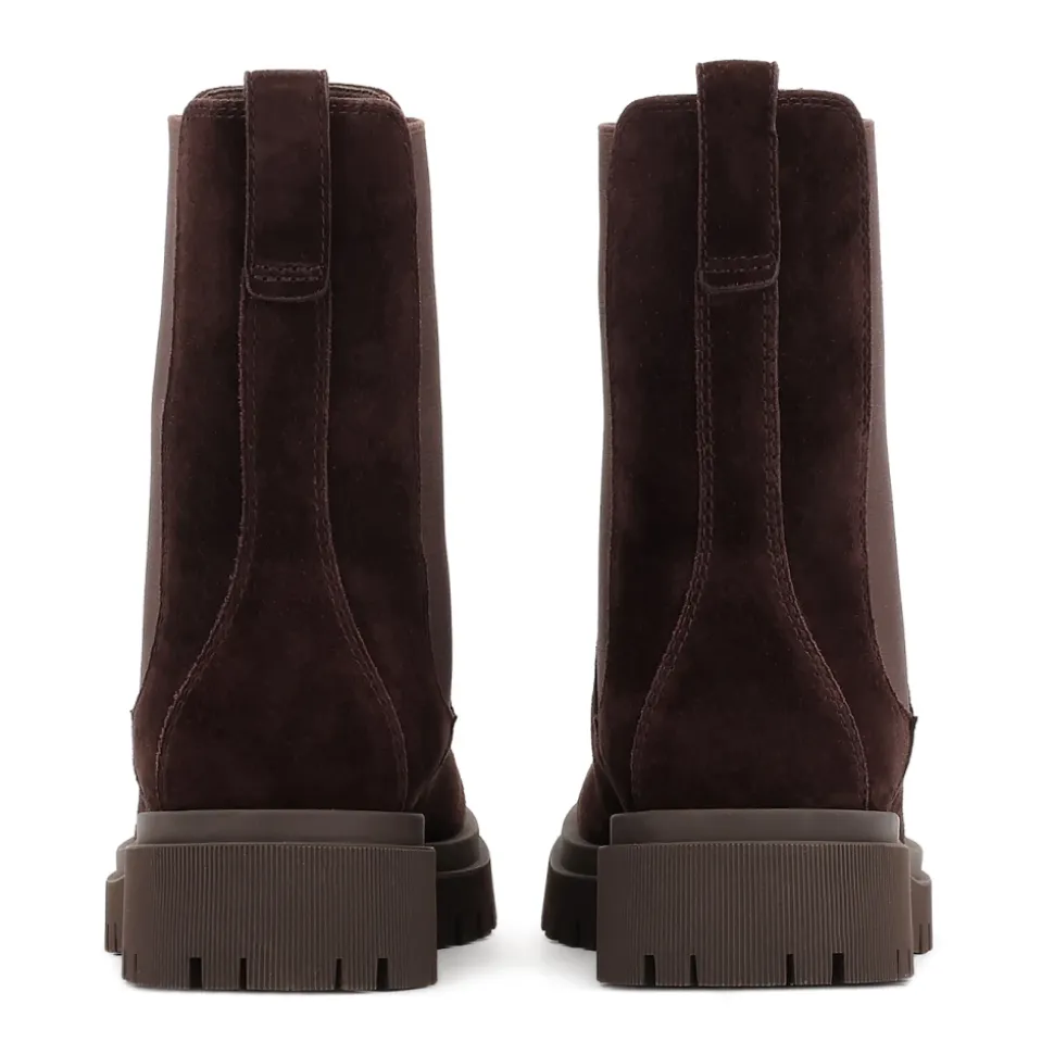 Slip-on Wildlederstiefel in brauner Farbe