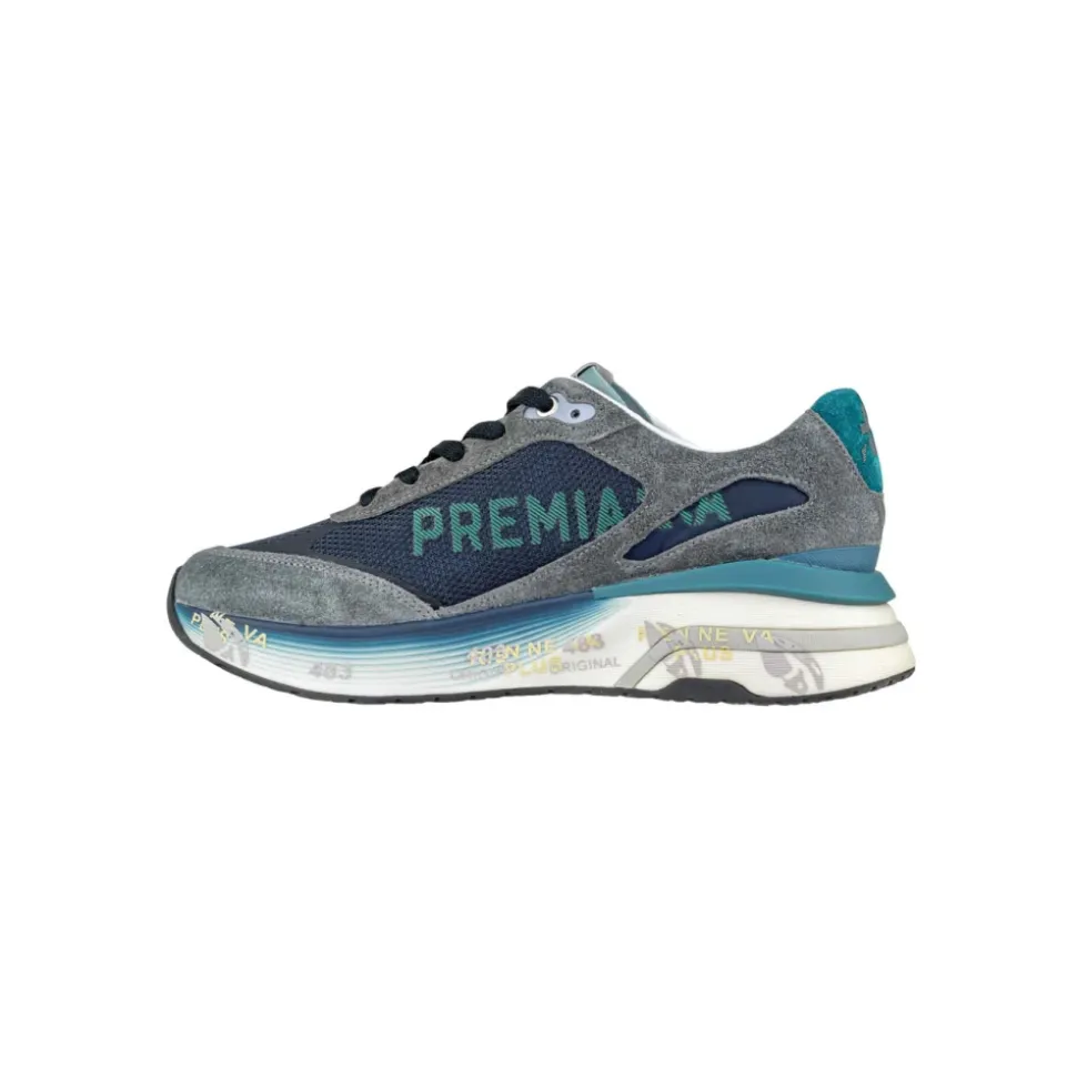 Sneaker