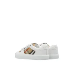 Sneakers mit Karomuster
