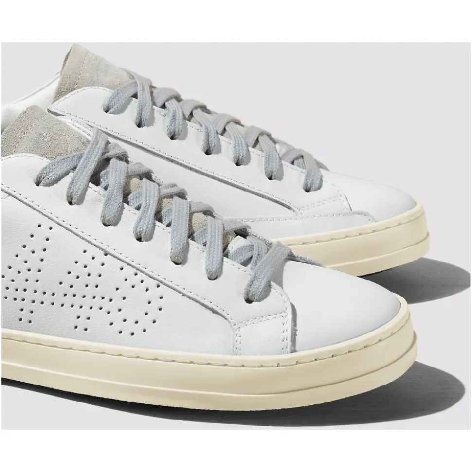 Sneakers mit Kontrastleder