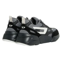 Sportliche Kinderschuhe