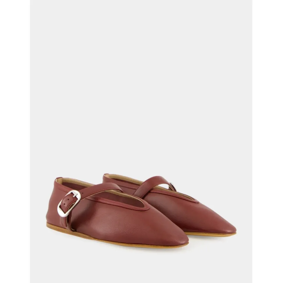 Stella Slipper