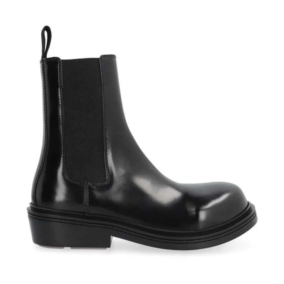 Stiefeletten mit Blockabsatz und elastischen Einsätzen