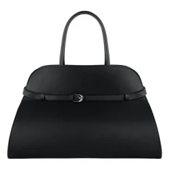 Stilvolle Schuh- und Accessoires-Kollektion