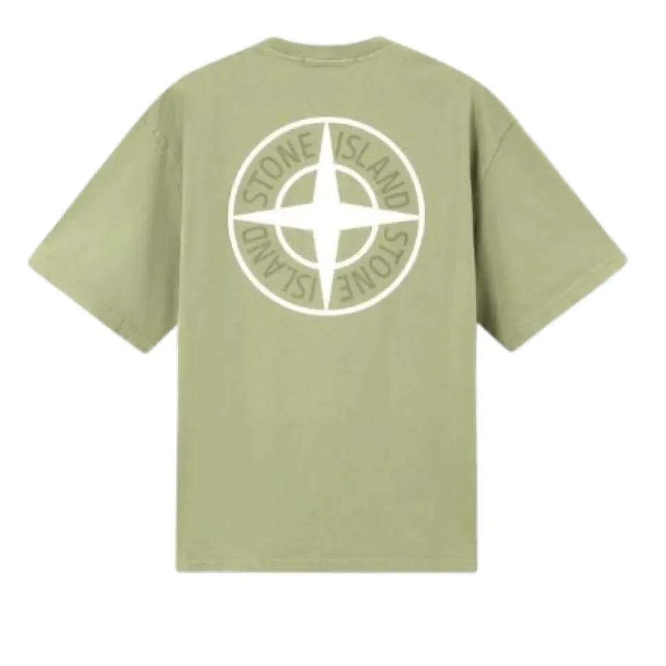 Stilvolle T-Shirts und Polos