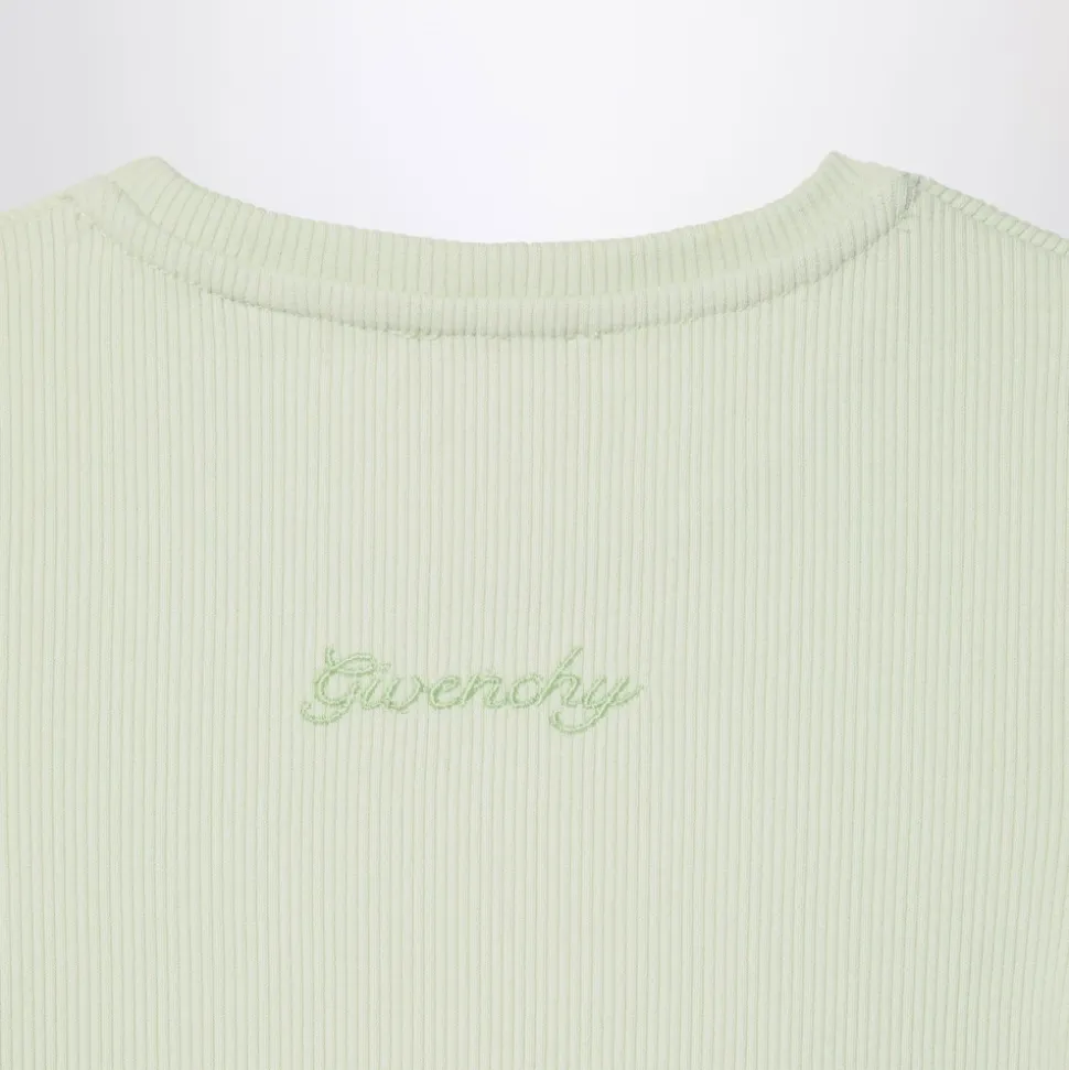 Stilvolle T-Shirts und Polos