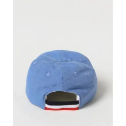Stylische blaue Wintermütze