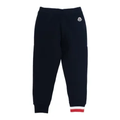 Stylische Hosen für Männer und Frauen