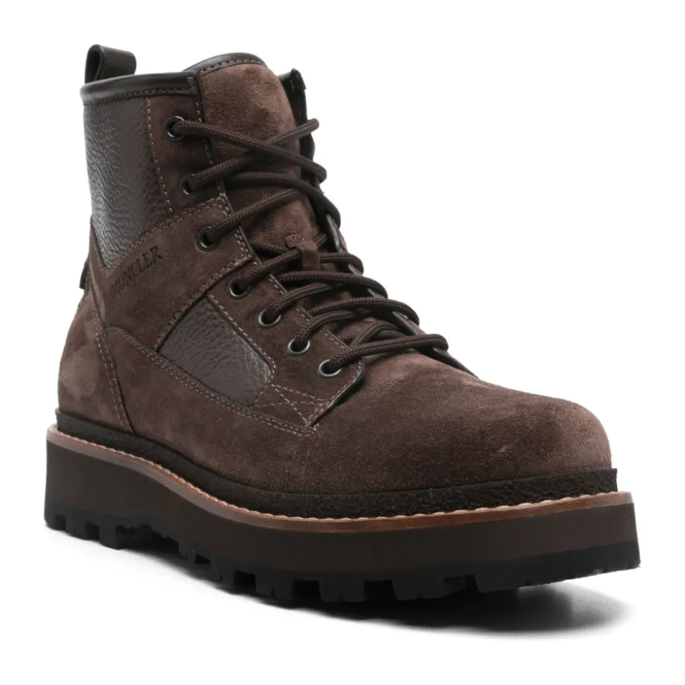 Stylische Schuhe für Männer und Frauen