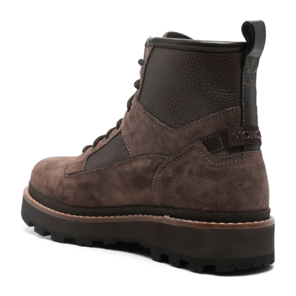 Stylische Schuhe für Männer und Frauen