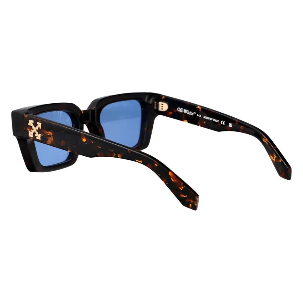 Stylische Sonnenbrille von Virgil L