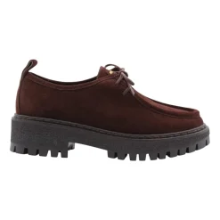 Stylischer Schnürschuh