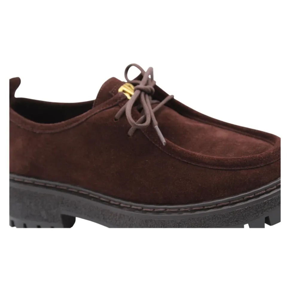 Stylischer Schnürschuh