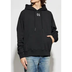 Sweatshirts & Hoodies