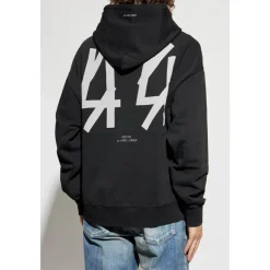Sweatshirts & Hoodies