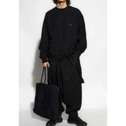 Sweatshirts & Hoodies