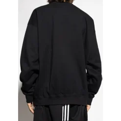 Sweatshirts & Hoodies