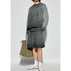 Sweatshirts & Hoodies