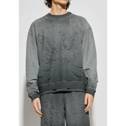 Sweatshirts & Hoodies
