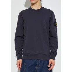 Sweatshirts & Hoodies