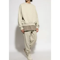 Sweatshirts & Hoodies