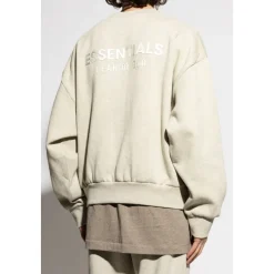 Sweatshirts & Hoodies