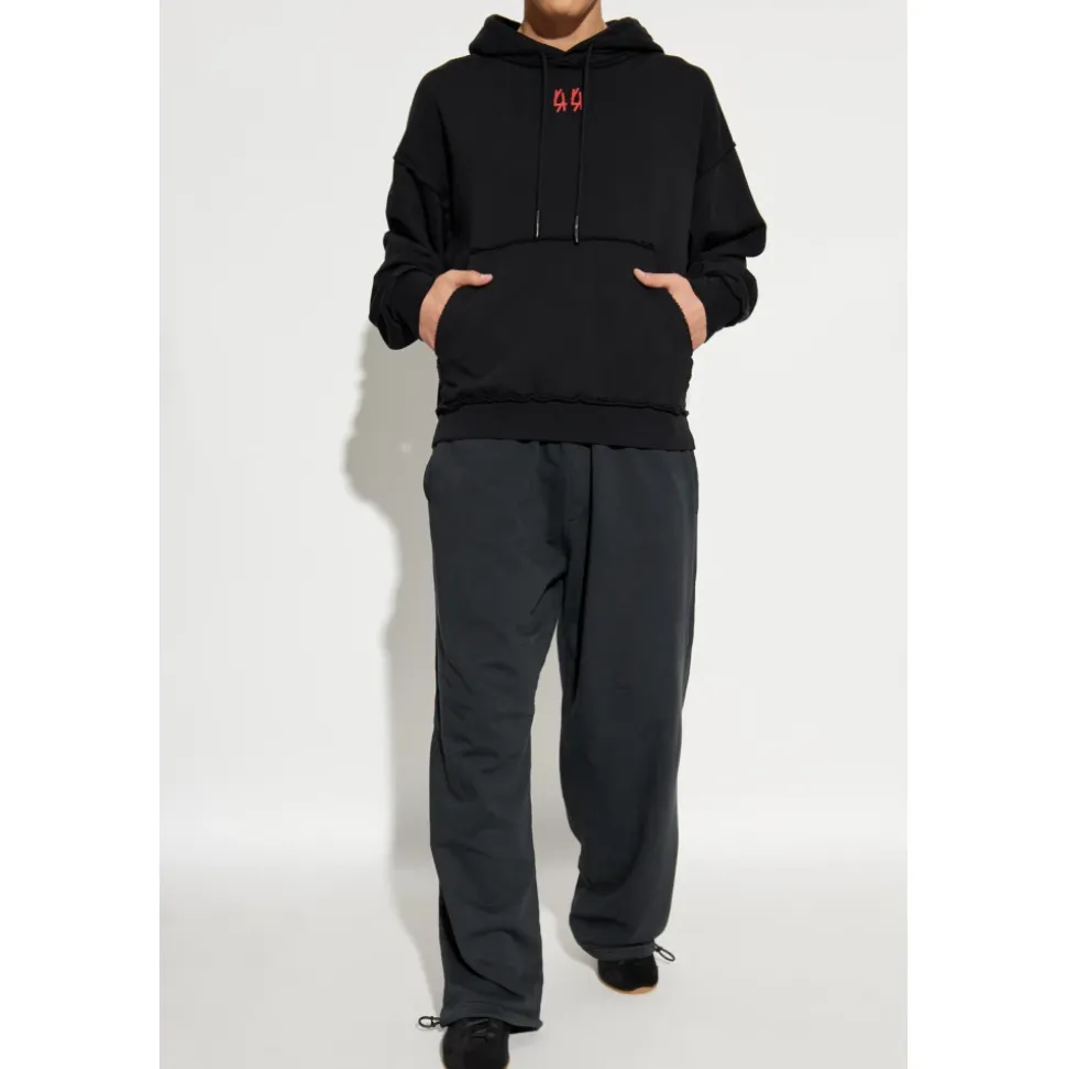 Sweatshirts & Hoodies