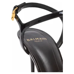 Sync Sandalen aus Lackleder mit Absatz