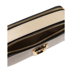 The Snapshot Bag