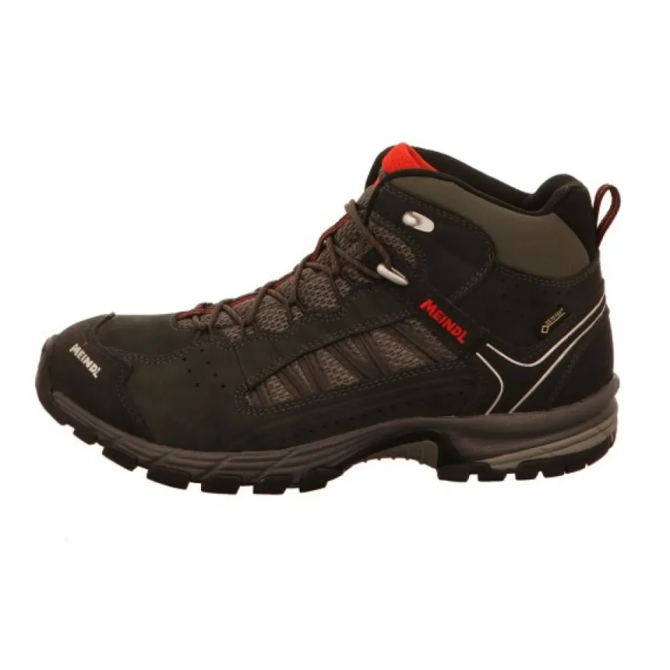 Trekking Boots
