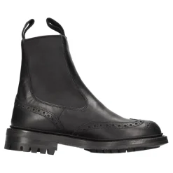 TRICKER''S