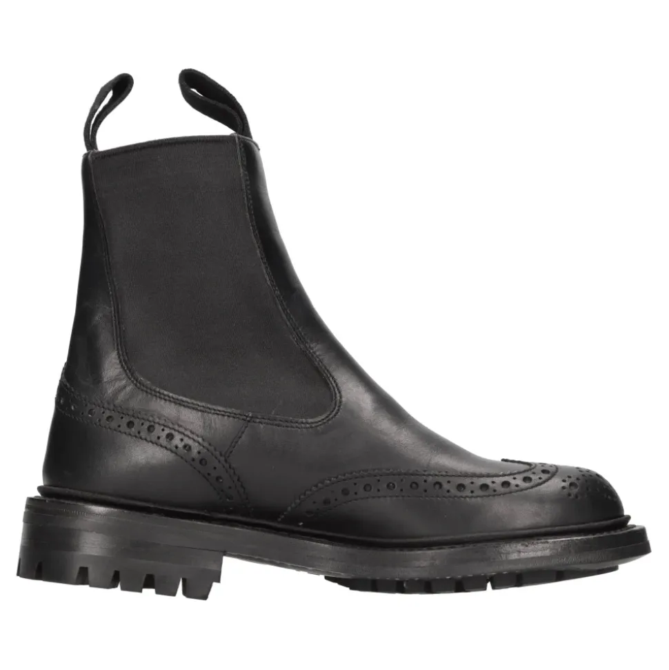 TRICKER''S