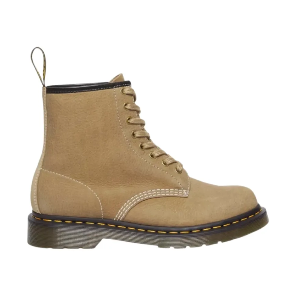 Tumbled Nubuck Savannah Tan Stiefel
