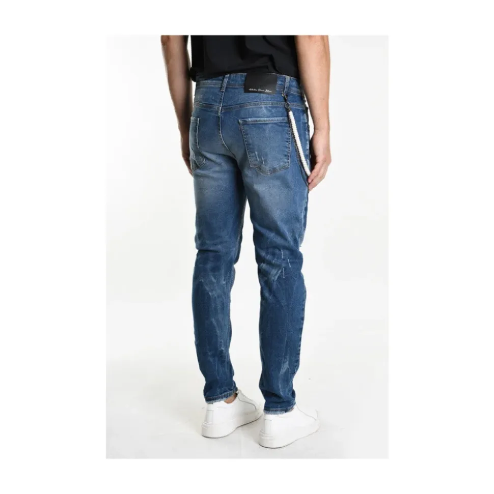 Urban Jeans mit stilvollen Details